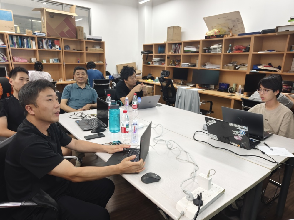 华为2012实验室团队来访我中...